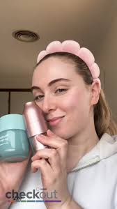 Dystopian' photo from Drake's Sydney show goes viral for all the wrong  reasons