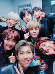 This is the official facebook for bts 'life goes on' out now ë°©íƒ„ì†Œë…„ë‹¨ On Twitter ì•„ë¯¸ì™€ ë°©íƒ„ì˜ ëŒ€ìƒ