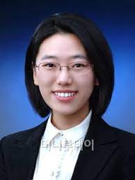 07.19 속옷 보이는 안경 출시. ê²½ê¸°ê³¼í•™ê³  ìˆ˜ì„ ì˜ì‚¬ê°€ìš´ ëŒ€ì‹  ê²€ì°°ë³µ ìž…ë‹¤ ë¨¸ë‹ˆíˆ¬ë°ì´