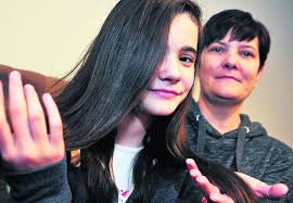 Eloise will lose her locks for her mum's cause