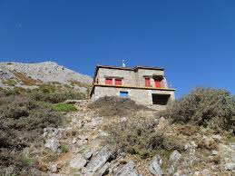 Το αλπικό σκηνικό στην κορινθία που συναρπάζει. To Katafygio B Sth Zhreia Mapio Net