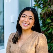 Leandra Kimbro's Instagram, Twitter & Facebook