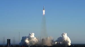 Roket long march 5b china diperkirakan akan jatuh ke bumi pada sabtu malam waktu setempat. Seminggu Mengorbit Roket Cina Jatuh Ke Bumi Tak Terkendali Tekno Tempo Co