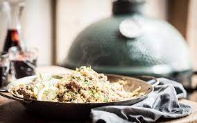 Big Green Egg Traditional Paella