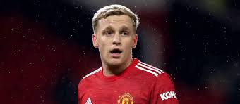 Donny van de beek tactical analysis and his possible position at manchester united. Donny Van De Beek S Future Hangs In The Balance The Athletic Says