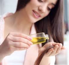 This short style has beautiful waves and the texture looks like silk. Homemade Hair Care Tips Femina In