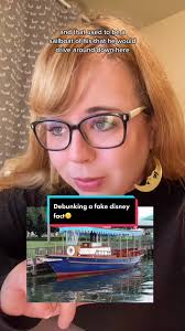 My job is never done, debunking fake disney facts 🙃 #thedapperdanielle  #randomdisneythings #disneyworld #disneyfacts #disneyhistory  #disneycastmember #disneycast #disneyboats