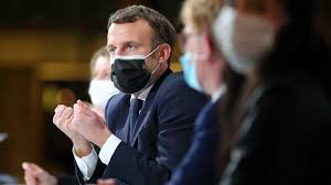There are some obituaries , some are listed as dying from the corona virus as well , although they were executed. Frankreichs Prasident Geht Wegen Corona Infektion In Quarantane