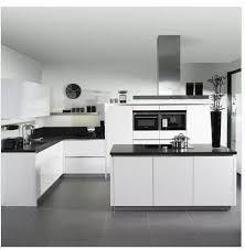 Weiss Schwarz Und Weiss So Nicht Whte And Black Kitchen Kuche Schwarz Kuchen Ideen Weiss Kuchendesign