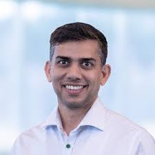 Robert Lovgren's Instagram, Twitter & Facebook