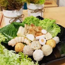 Antara makanan yang famous di kedai ni adalah daging salai masak lemak, ikan keli salai, dan itik salai. 5 Port Makan Paling Best Popular Sekitar Kajang Yang Korang Wajib Try Remaja
