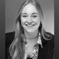 Carla Kolb's Instagram, Twitter & Facebook