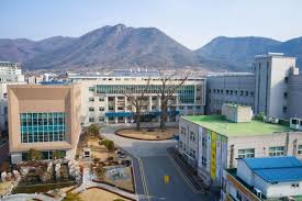 10일 기획재정부에 따르면 정부는 11일 4조1천억원 규모의 '소상공인 버팀목 자금' 우선 지급. Szp1baagveil3m