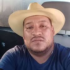 ÚLTIMA HORA‼️ ESTO PASÓ EN EL CRUCERO FERROVIARIO DE ESTACIÓN JOAQUIN  #Abasolo 🚑Una camioneta propiedad de la empresa Coppel fue embestida por  el tren en el crucero ferroviario de estación Joaquín, perteneciente