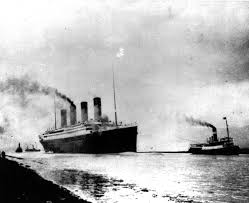 sinking of titanic in 1912 left a