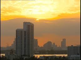 Ein hochhaus ist in miami (usa) eingestürzt. High Rise Miami Usa Sd Stock Video 316 176 290 Framepool Stock Footage
