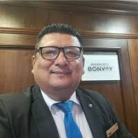 50+ perfiles de «Jose Cisneros»