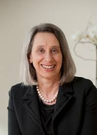 Connie Wolf. Comisario