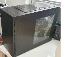 Vor allem im bereich der mainboards hat sich viel getan und es gibt eine breit gefächerte auswahl an kleinen mini atx bzw. Kleines Gehause Uatx Oder Itx Fur Wasserkuhlung Fur Amd Zen3 Gesucht Hardwareluxx