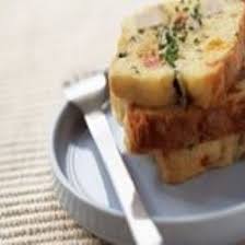 Cake Au Thon Aux Courgettes Et Au Poivron Recette Cake Au Thon Alimentation Gateau Savoureux