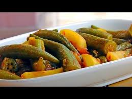 Persischer Okra Eintopf Mit Kartoffeln Khoresht Bamieh International Vegan Recipe Okra Stew Vegetarian Recipes Stewed Potatoes