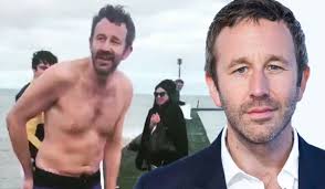 Chris o'dowd and dawn o'porter have become parents. Chris O Dowd Video Of Him Jumping Into Freezing Cold Sea Is All Of Us