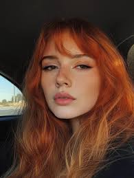 Lizzy Monagan (@LizzyMonagan)