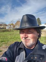 Vintage lead guitar player seeking band or jam partners