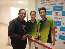 Selisih perbedaan waktu indonesia dan jerman ini adalah 5 jam. Bulu Tangkis Pemain Malaysia Dan Indonesia Ini Segera Menikah Sport Tempo Co
