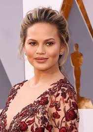 Chrissy Teigen Age Biography Net Worth Height Weight Size Modeling
