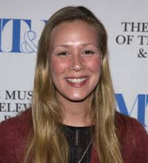 Paris Geller Is All Grown Up! Liza Weil's Transformation From 'Gilmore  Girls' Through Today in Photos