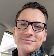 Jason Comeaux's Instagram, Twitter & Facebook