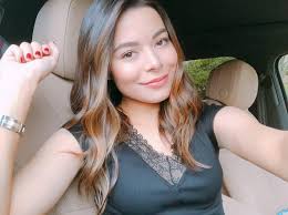 More memes, funny videos and pics on 9gag. Miranda Cosgrove 9gag