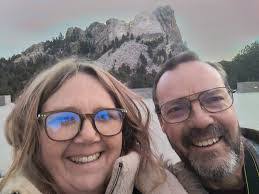 Peggy Stull's Instagram, Twitter & Facebook