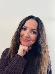 Robert Kinler's Instagram, Twitter & Facebook