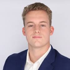 This past Friday, I had the incredible opportunity to participate in the  Raymond James Sophomore Showcase in Chicago, IL, and it was truly an  enlightening experience! This one-day program is…