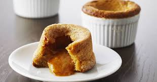 C'est le premier dessert qui m'est venu en tête en pensant au beurre d'arachide alors commençons cette liste avec une recette de reese's maison. Recette De Gateaux Biscuits Chauds Au Beurre D Arachide Zeste