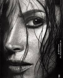 Basic Black And White Portrait Drawing Realistic Graphite And Charcoal Portrait Drawings Portrait Sketches Charcoal Portraits Portrait Drawing