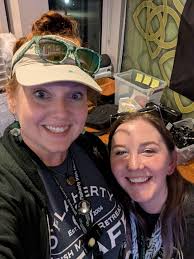 Thanks for the scrubs Tom Giancursio ! We're excited for rotations!