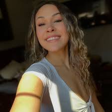 Serena Vasquez's Instagram, Twitter & Facebook