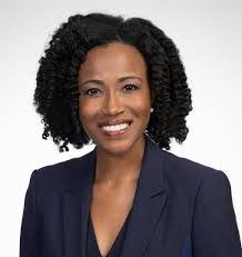 Genevieve Wallace's Instagram, Twitter & Facebook