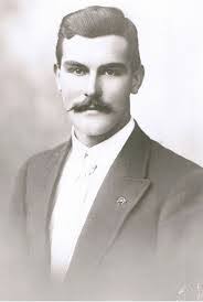 Ted Carter's Instagram, Twitter & Facebook