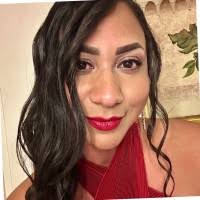 Elizabeth Corchado's Instagram, Twitter & Facebook