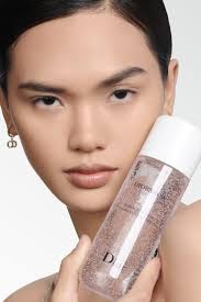 Diorsnow Essence of Light Micro-Infused Lotion: Face Lotion