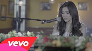 Jun 28, 2021 · titiek puspa menunjukkan eksistensinya di industri musik sebagai salah satu musisi senior. Asia Song Of The Day Tetap Dalam Jiwa Isyana Sarasvati Indonesia Branding In Asia Magazine