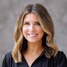 The 2024-2025 Culverhouse Ambassadors had a wonderful time at our annual  training retreat at Ross Bridge! It was a packed weekend from learning the  tour content, bonding over s'more's, and hearing from