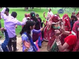 Adivasi marriage dance video of gujarat india. Rajasthani Marwadi Dj Dance Video Song Indian Village Wedding Marriage Dance Performance Video 2018