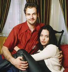 Miller is reported to have been jolie's first lover since her teenage angelina jolie wed billy bob thornton after a whirlwind romance. Tagged Angelina Jolie And Jonny Lee Miller Famousfix