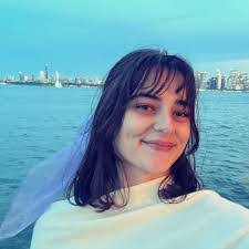 Kristi Kline's Instagram, Twitter & Facebook