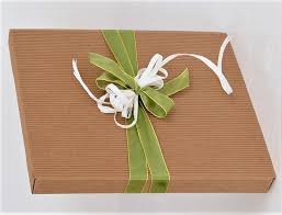 Bomboniere online economiche particolari e originali.idee bomboniere: Scatola Per Bomboniera Pratica H 11 Cm 31 X 31 Onda Avana Sconti Per Fioristi E Aziende San Michele Di Ganzaria Catania